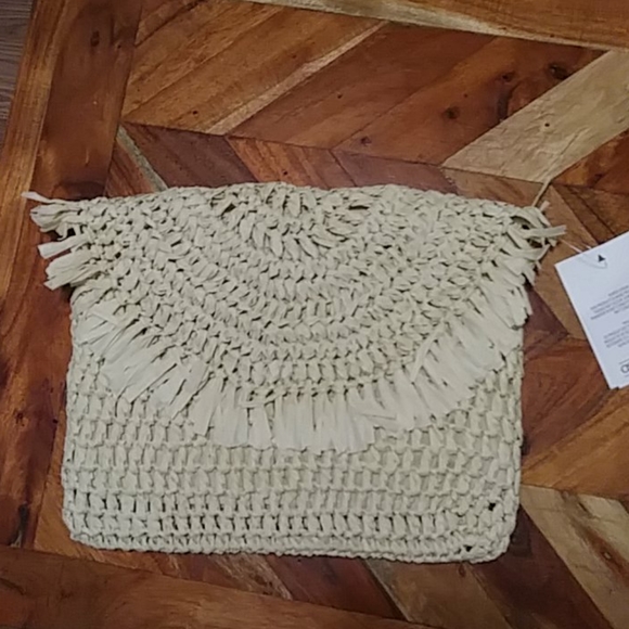 Macrame Straw Clutch - Picture 7 of 7